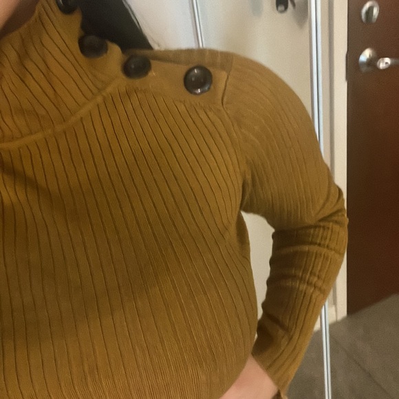 Zara long sleeve crop - Picture 2 of 3
